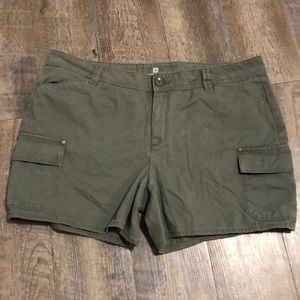 Liz Claiborne shorts